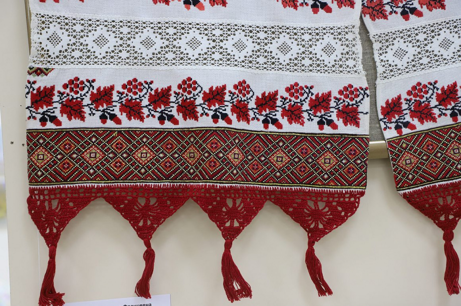 Выставка "А жизнь продолжается" открылась в художественном музее на Камчатке. Фоторепортаж. Фото: В. Гуменюк. Фотография 12