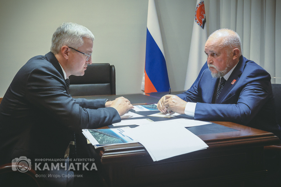 Глава Минэнерго РФ и губернатор Камчатки обсудили будущее энергетики полуострова. Фото: «Камчатка Сегодня» \ Игорь Сафончик. Фотография 7