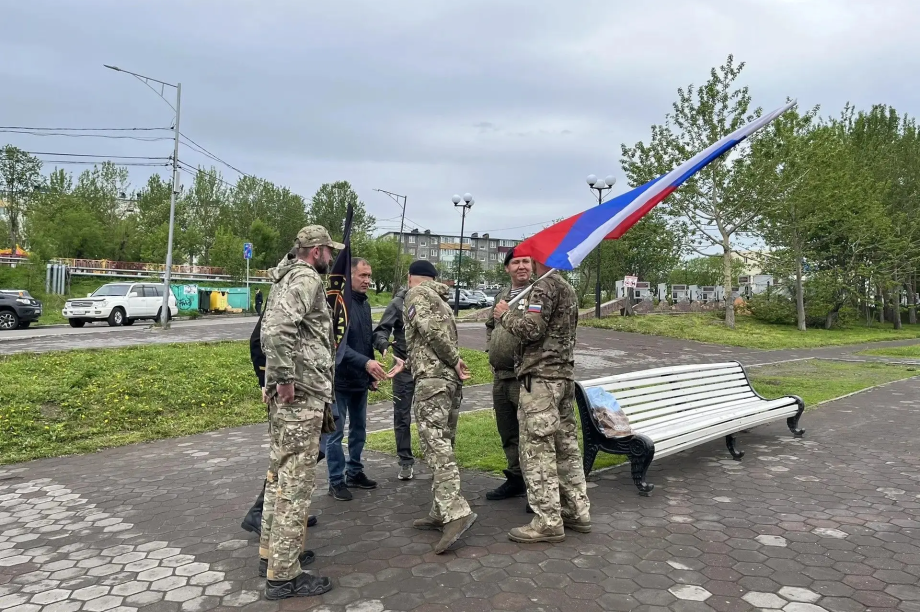 В Петропавловске-Камчатском почтили память ветеранов боевых действий. . Фотография 7