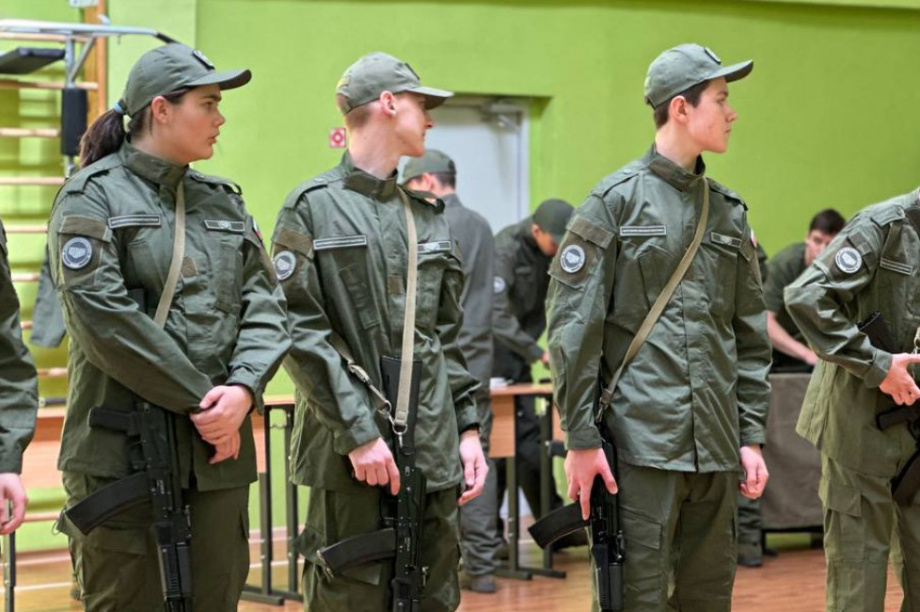Юрий Трутнев оценил работу Центра «ВОИН» на Камчатке. Фото: kamgov.ru . Фотография 5