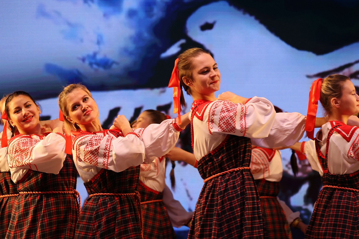 «В семье единой» — XX-й Многонациональный фестиваль состоялся в Петропавловске (фоторепортаж). Фото: Виктор Гуменюк. Фотография 28