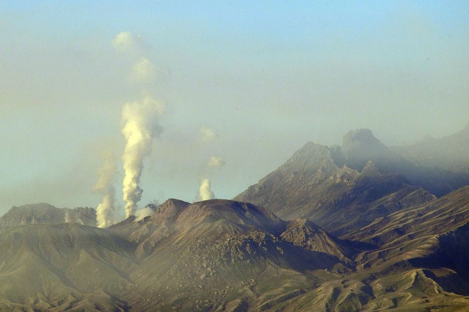 Ученые обследуют новые фумаролы на камчатском вулкане Шивелуч. Фото: Юрий Демянчук. Фотография 5