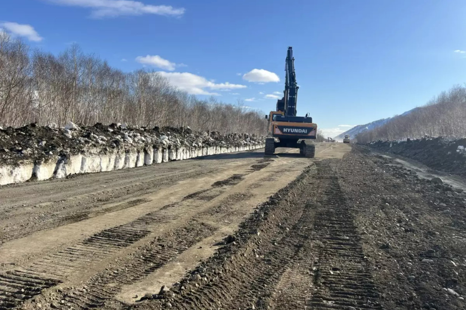 На Камчатке готовятся асфальтировать новый участок трассы до Усть-Большерецка. . Фотография 3