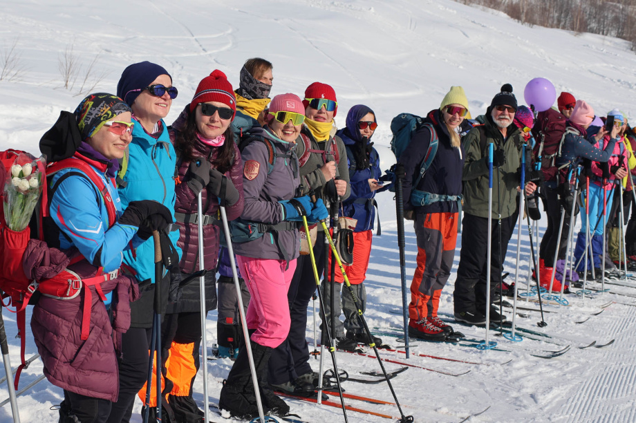 Лыжный поход в честь 8 Марта от турклуба «Медведь». Фото: «Камчатка Сегодня» \ Игорь Сафончик. Фотография 5