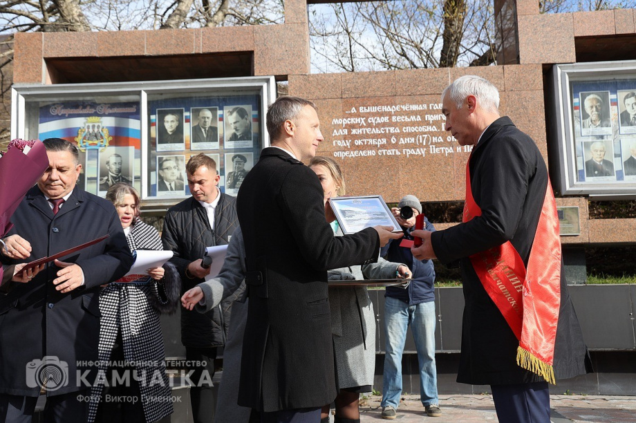 В честь 284-й годовщины со дня основания города в Петропавловске-Камчатском прошли праздничные мероприятия (фоторепортаж). Фото: ИА «Камчатка» \ Виктор Гуменюк. Фотография 83