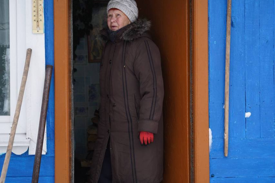 Тёплая помощь в снежном хаосе: камчатская молодежь взяла на себя заботу о самых уязвимых. Фото: kamgov.ru. Фотография 3