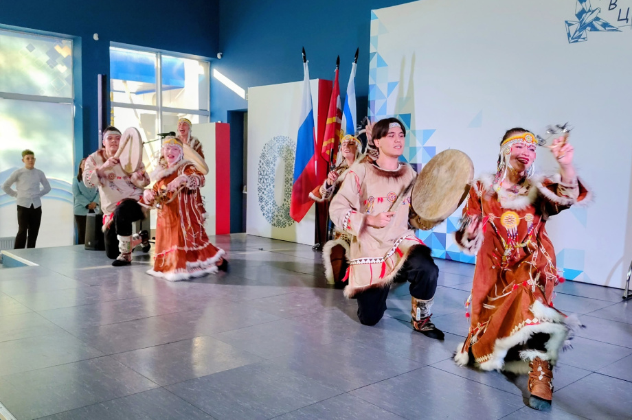 В Вязьме открылась выставка «Амто, Корякия!». Культурно-выставочный центр Вязьмы, Администрация Вяземского муниципального округа. Фотография 8
