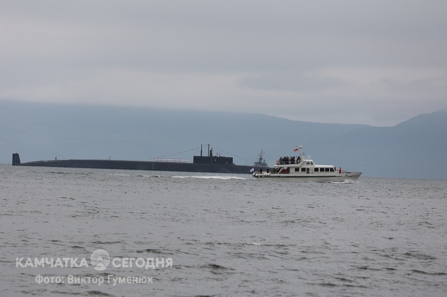 День Военно-Морского Флота в центре Петропавловска-Камчатского. Фоторепортаж. фото: Виктор Гуменюк. Фотография 35