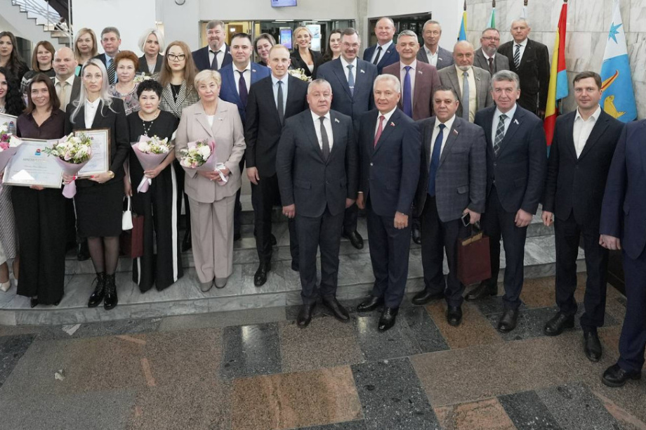 Законодатели торжественно отметили День камчатского парламентаризма. Фото: Заксобрание Камчатского края. Фотография 1