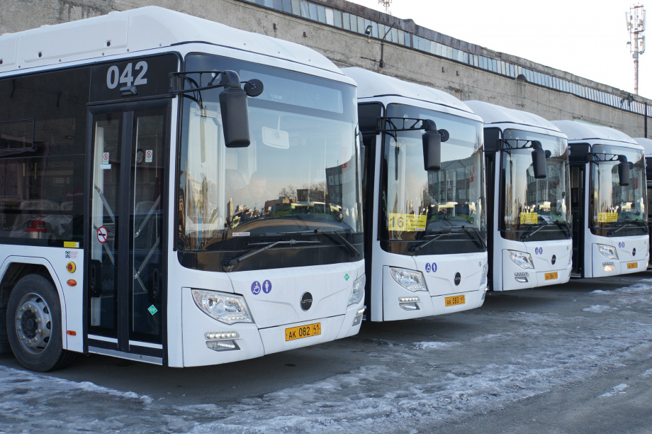 Пять новых автобусов на природном газе вышли на дороги столицы Камчатки. Фото: pkgo.ru