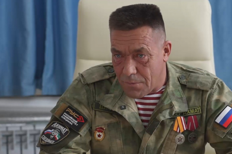 Константин Разуваев — скромный герой с обычной профессией. Фото: kamgov.ru