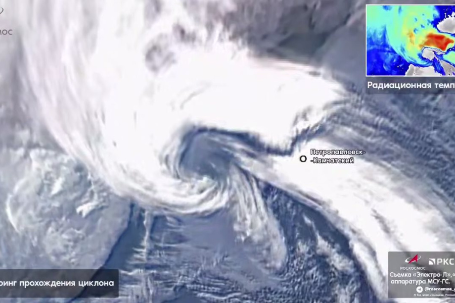 Заснеженная Камчатка с высоты полёта спутников. Съёмка: «Электро-Л», «Арктика-М»