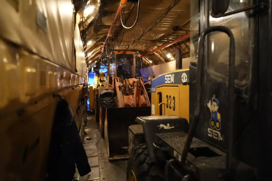 Первая партия снегоуборочной техники поступила на Камчатку из Сахалина. Фото: kamgov.ru. Фотография 4