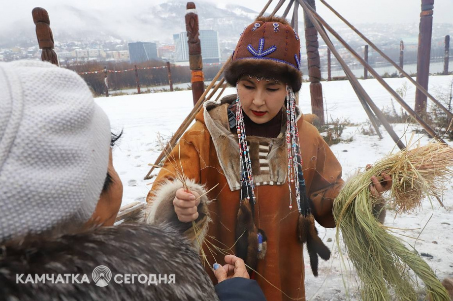 Корякский обрядовый праздник Хололо отметили в Петропавловске-Камчатском. Фоторепортаж. Фото: Виктор Гуменюк\ИА "Камчатка". Фотография 36