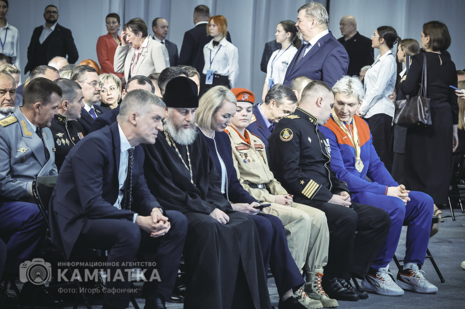 Губернатор Камчатского края Владимир Солодов огласит послание органам власти субъекта (фоторепортаж). Фото: «Камчатка Сегодня» / Игорь Сафончик. Фотография 39