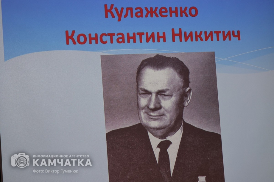 Камчатский журналист и писатель Михаил Жилин представил новую книгу. Фото: ИА «Камчатка» \ Виктор Гуменюк. Фотография 22