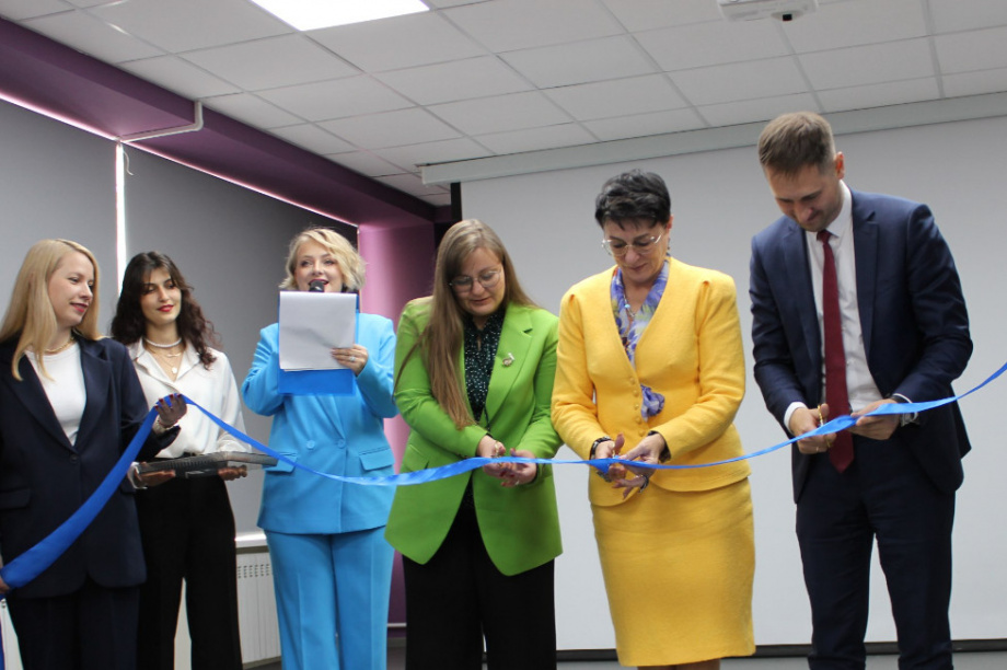 Второй Центр цифрового образования детей «IT-куб» открылся на Камчатке. Фото: kamgov.ru. Фотография 1