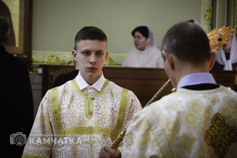 Рождественская служба в соборе Святой Троицы на Камчатке (фоторепортаж). Фото: «Камчатка Сегодня» \ Игорь Сафончик. Фотография 50