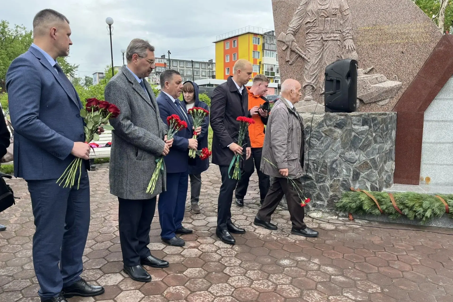 В Петропавловске-Камчатском почтили память ветеранов боевых действий. . Фотография 1