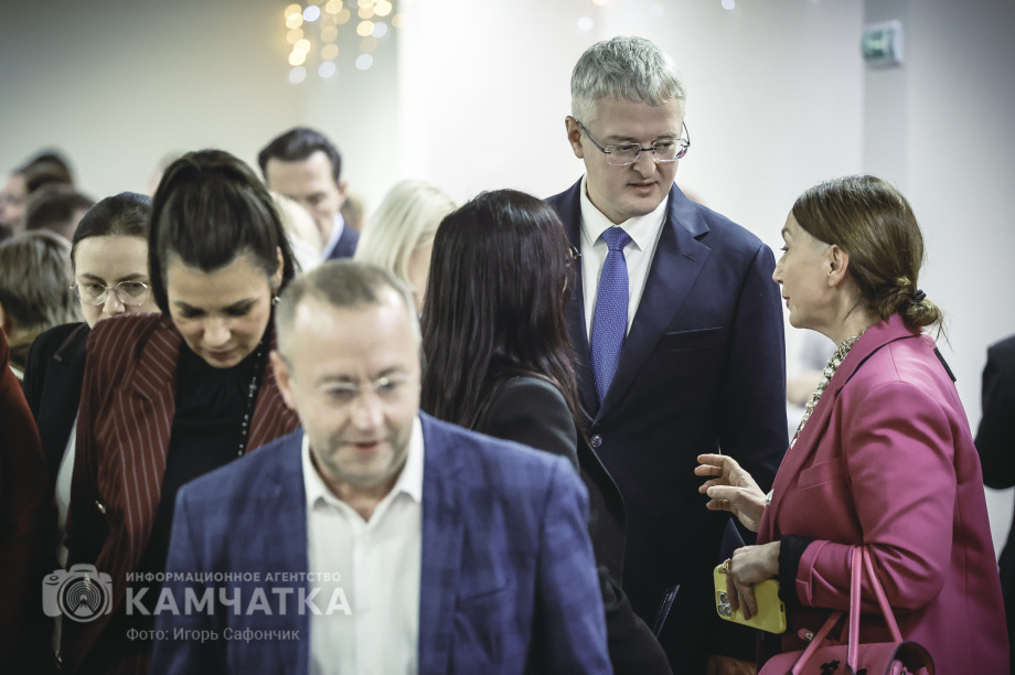 Губернатор Камчатского края Владимир Солодов огласит послание органам власти субъекта (фоторепортаж). Фото: «Камчатка Сегодня» / Игорь Сафончик. Фотография 1