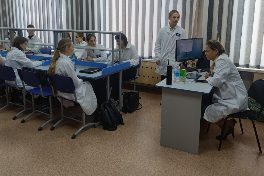 Проект «Химбио +» запустили в средней школе № 33 Петропавловска-Камчатского. Фото: администрация ПКГО. Фотография 6