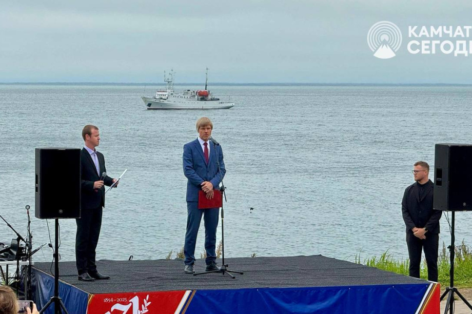 На Камчатке отметили годовщину Победы над англо-французской эскадрой. . Фотография 2
