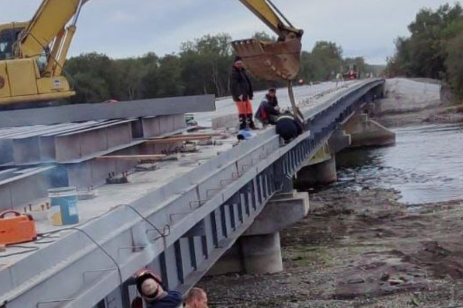 Мост через реку Быстрая в Усть-Большерецком районе полностью заасфальтирован. Фото: kamgov.ru (архив). Фотография 3