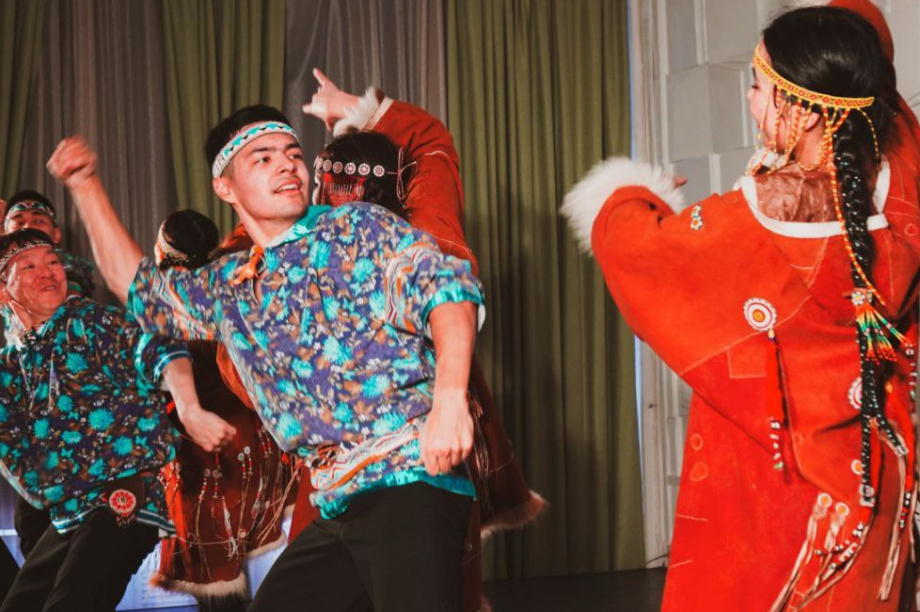 «Ангт» исполнил камчатские «Ритмы тундры». Фото организаторов. Фотография 7