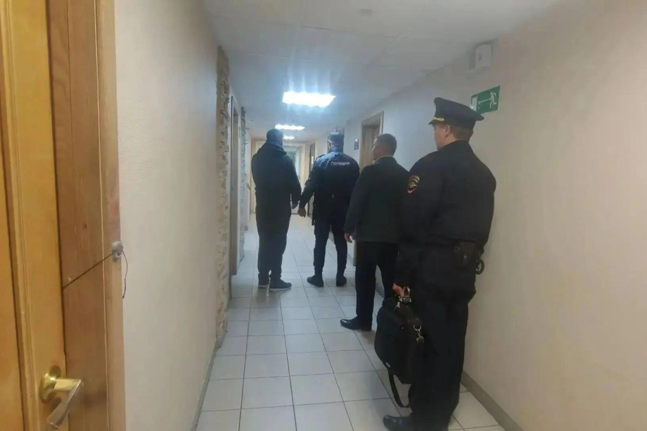 На Камчатке задержан иностранец, скрывавшийся восемь лет. . Фотография 2