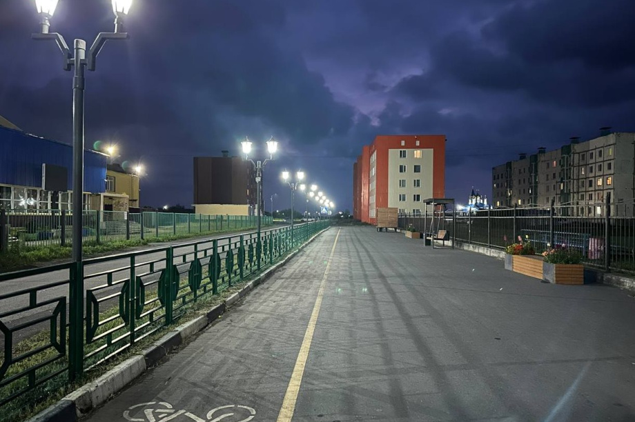 Завершено благоустройство аллеи Молодёжи в Усть-Камчатске. Фото: Администация Усть-Камчатска. Фотография 1