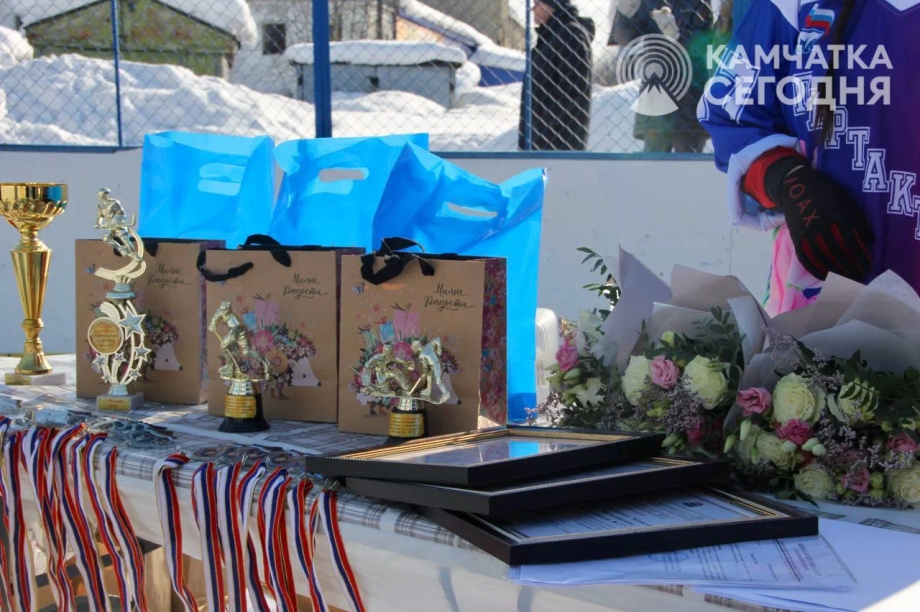  «Булавка» оказалась острее: итоги турнира по хоккею в валенках. Фоторепортаж. Администрация Мильковского МО. Фотография 18