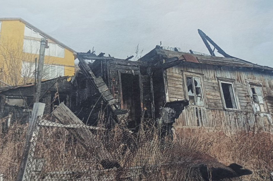 Три десятка нелегалов лишились регистрации в аварийном доме на Камчатке. Фото: Петропавловск-Камчатский городской суд