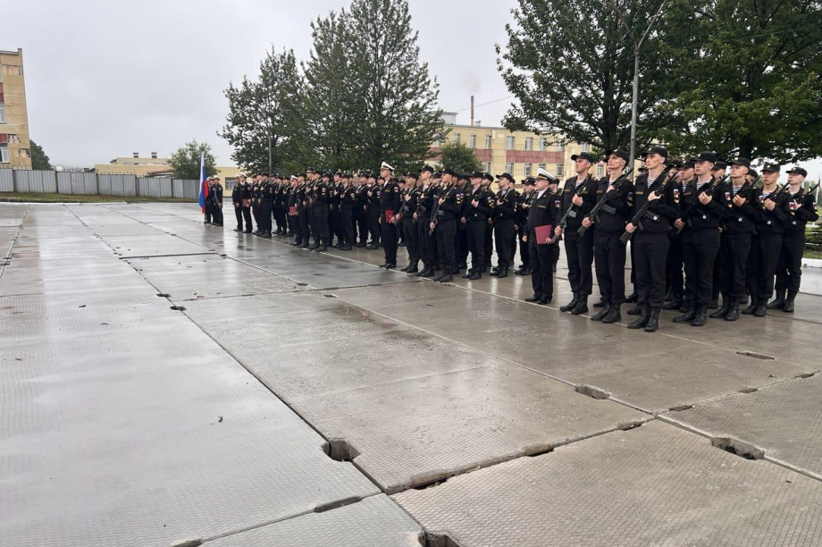 Курсанты военного учебного центра на Камчатке приняли военную присягу. Фото: КГТУ. Фотография 7