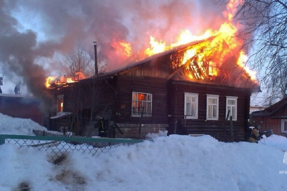 Три человека за год погибли в дачных пожарах на Камчатке. Фото: ГУ МЧС России по Камчатскому краю/архив 