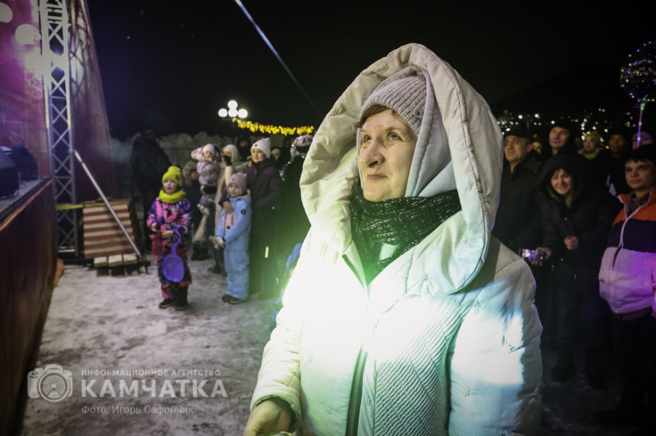 Новогодняя ночь в Петропавловске-Камчатском (фоторепортаж). . Фотография 4