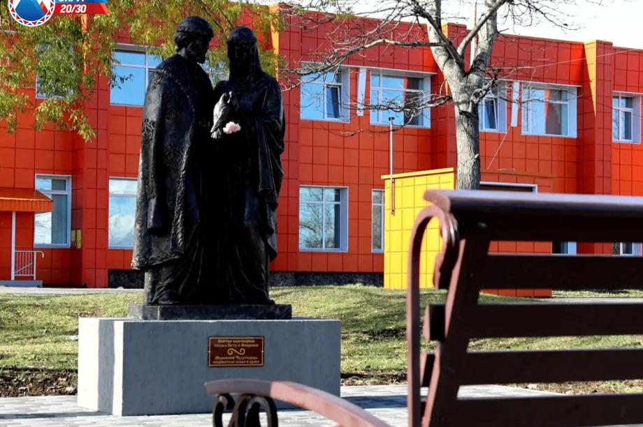 В камчатском селе Коряки благоустроили две общественные территории. Фото: администрация Елизовского округа. Фотография 3