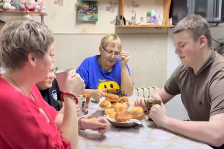 Как живут камчатские семьи без мобильного интернета: история из посёлка Ключи . . Фотография 5