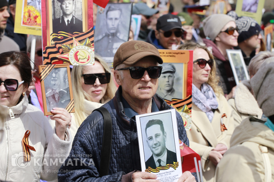 «Бессмертный полк» прошел по Петропавловску-Камчатскому. Фото: ИА "Камчатка". Фотография 22