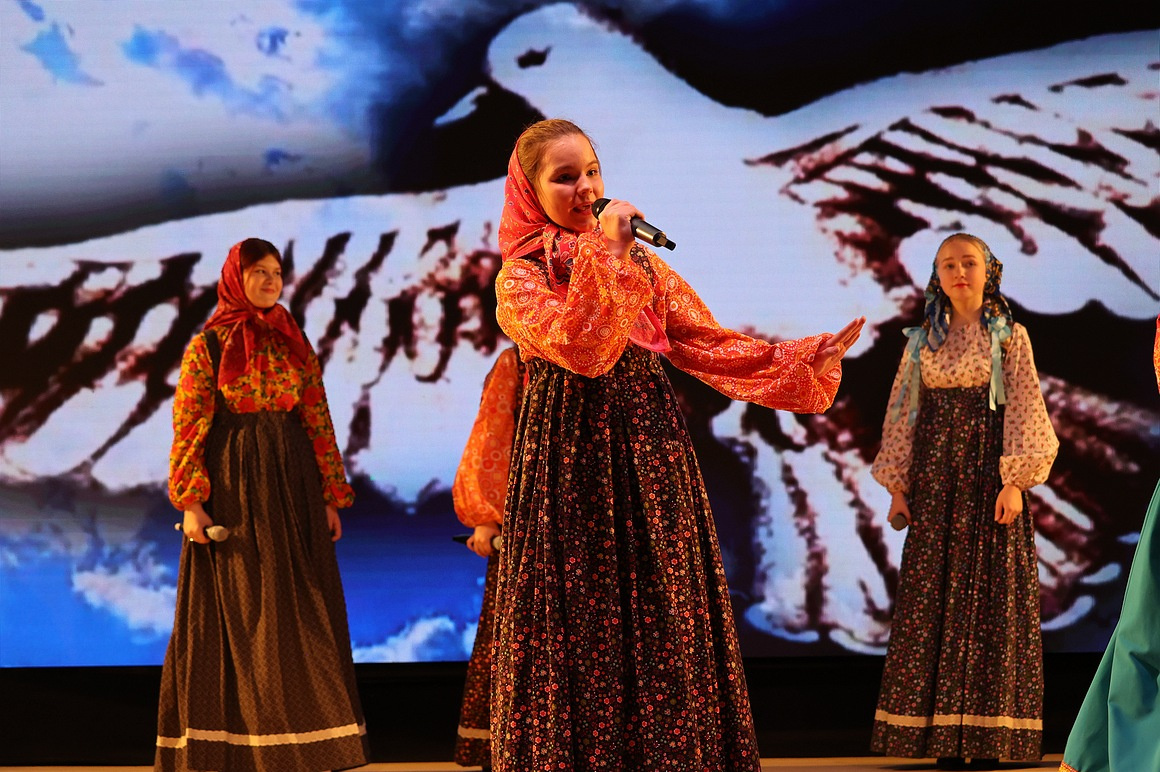 «В семье единой» — XX-й Многонациональный фестиваль состоялся в Петропавловске (фоторепортаж). Фото: Виктор Гуменюк. Фотография 2