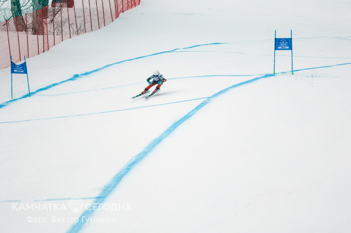 Второй день чемпионата России по горнолыжному спорту в скоростном спуске. Фоторепортаж. фото: Виктор Гуменюк. Фотография 5