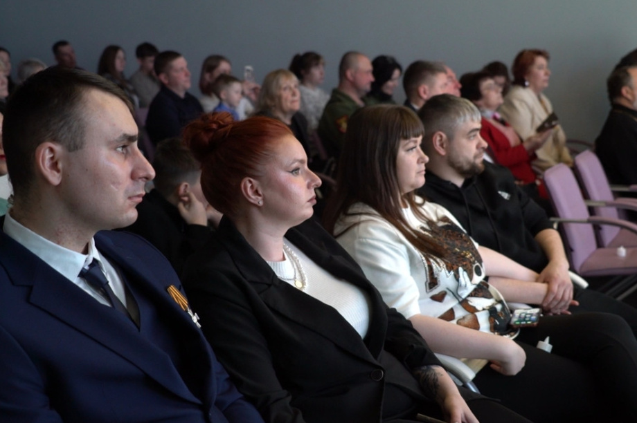 На Камчатке презентовали проект «Будем жить» в поддержку участников СВО. Фото: kamgov.ru. Фотография 3