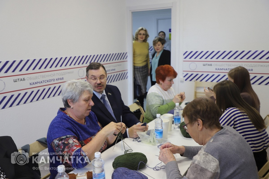 Штаб общественной поддержки открыт в краевой столице Камчатки. Фото:Виктор Гуменюк. Фотография 76
