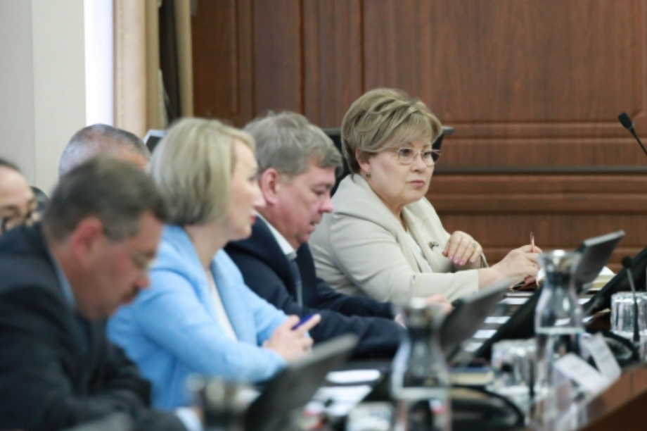 Продолжить установку локального отопления в учреждениях образования предложила председатель камчатского ЗакС. Фото: zaksobr.kamchatka.ru. Фотография 3