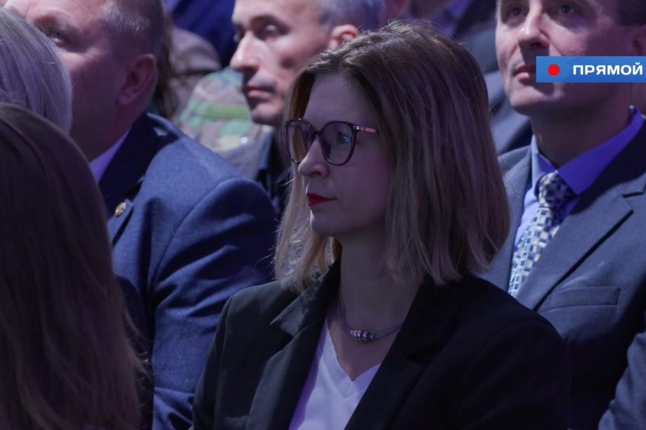 Владимир Солодов поручил снизить порог для получения субсидий на оплату услуг ЖКХ для камчатцев до 18%. . Фотография 5