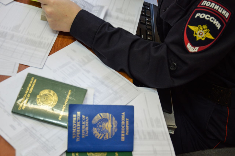 На Камчатке наказывают нелегальных таксистов-мигрантов. Фото: УМВД России по Камчатскому краю