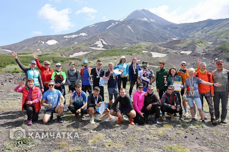День вулкана на Камчатке собрал почти 2000 восходителей. фото: Виктор Гуменюк. Фотография 83