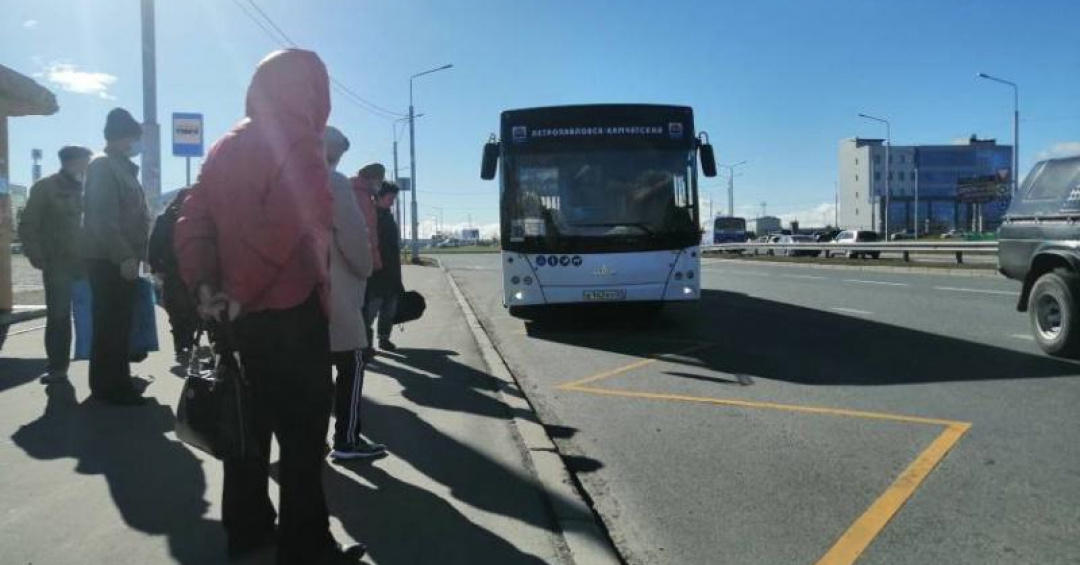 3 автобус петропавловск камчатский. Автобусы Петропавловск-Камчатский 2022. Автобус 106 Петропавловск Камчатский. Петропавловск автобус Петропавловск Камчатский автобус. Дачный автобус.