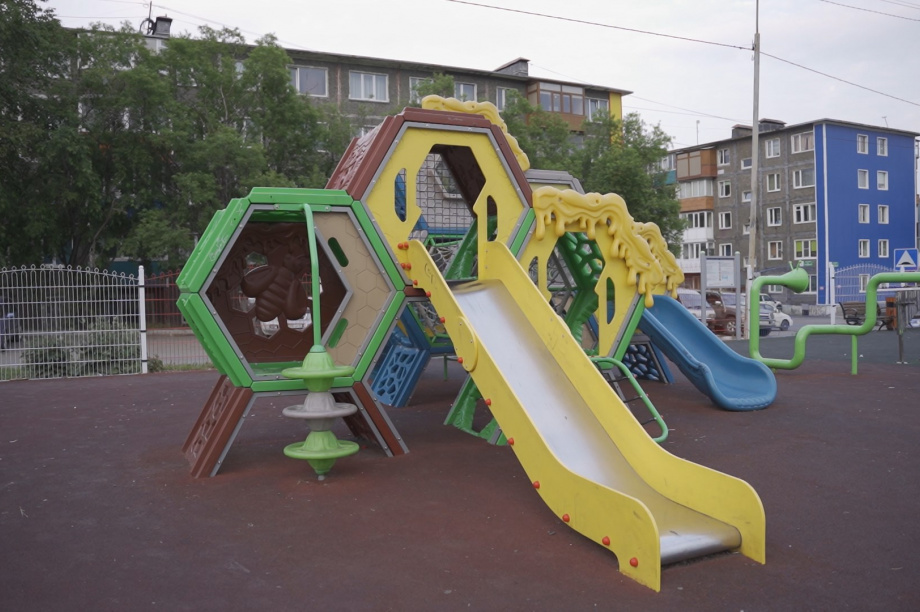 Детские площадки на Камчатке взяли под видеонаблюдение. . Фотография 4