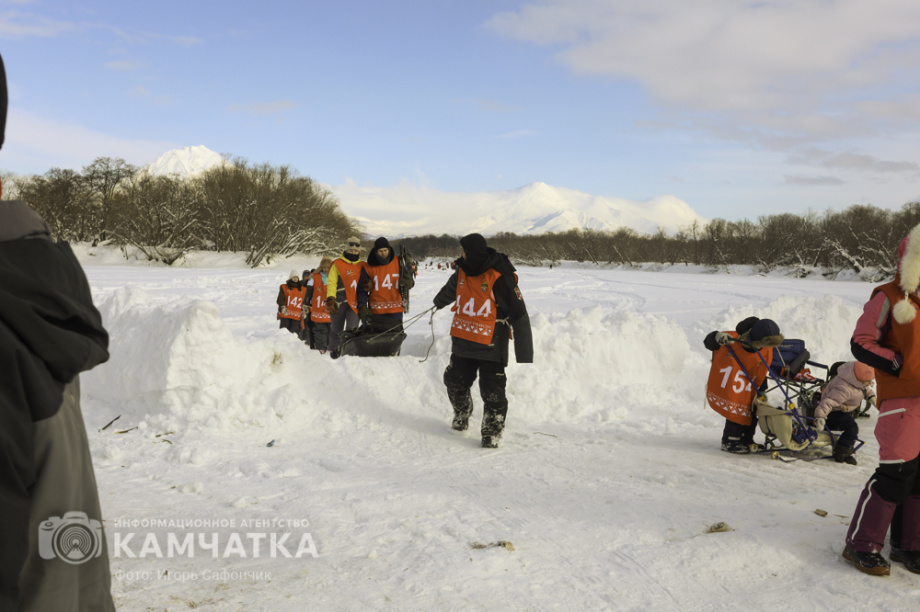 «Зубарь — 2026» в Елизово: меньше рыбы, больше азарта! (фоторепортаж). На фото Анна, призёр зимнего фестиваля «Зубарь-2026». Фотография 67