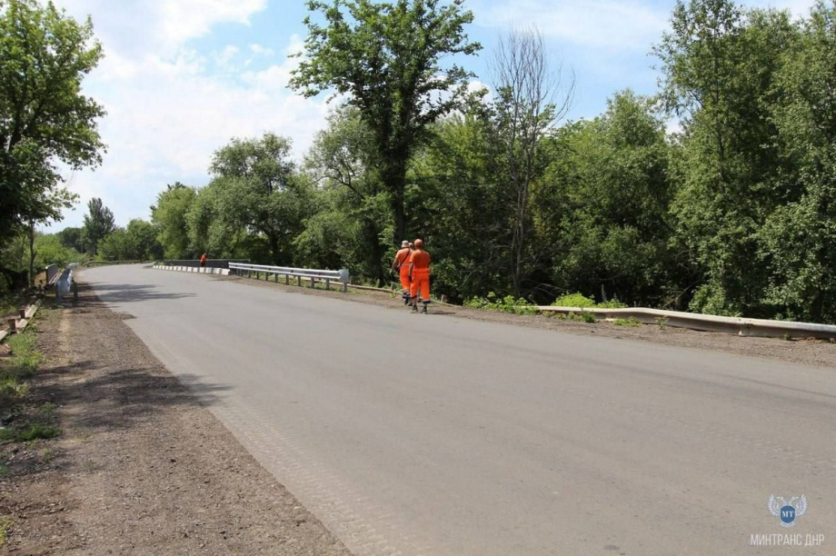 Больше четырёх километров дороги отремонтировали на подшефной Камчатке территории. Фото: kamgov.ru. Фотография 5
